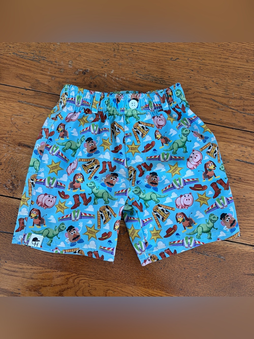 George Hats Toys Story Walk Shorts Boys Size 3T-4T